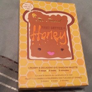 Too Faced Honey Peanut Butter